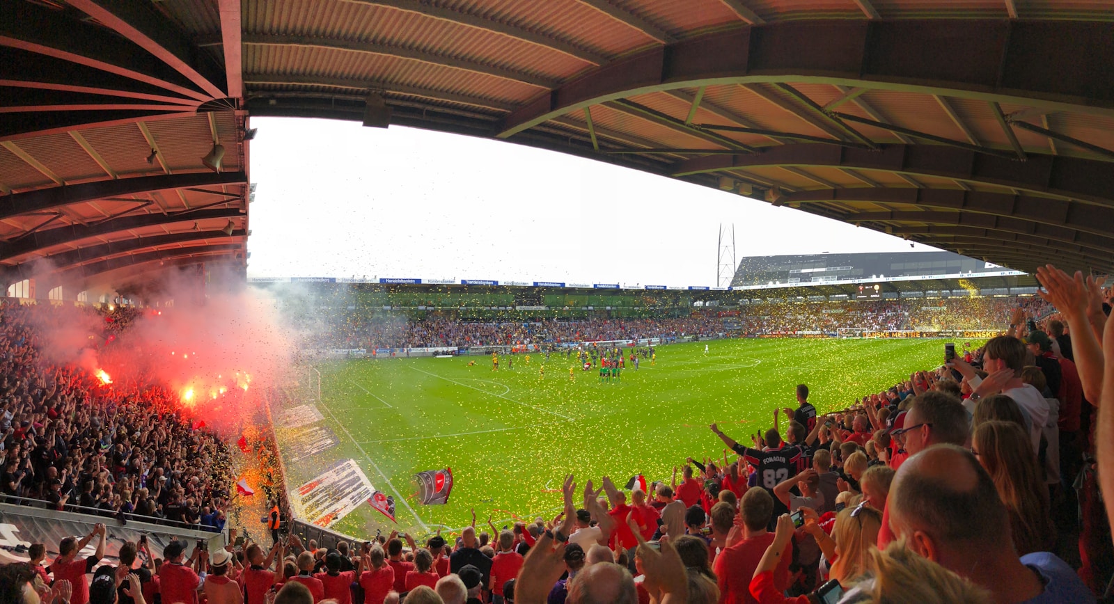 people onside stadium